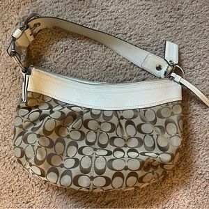 Coach shoulder bag tan and white